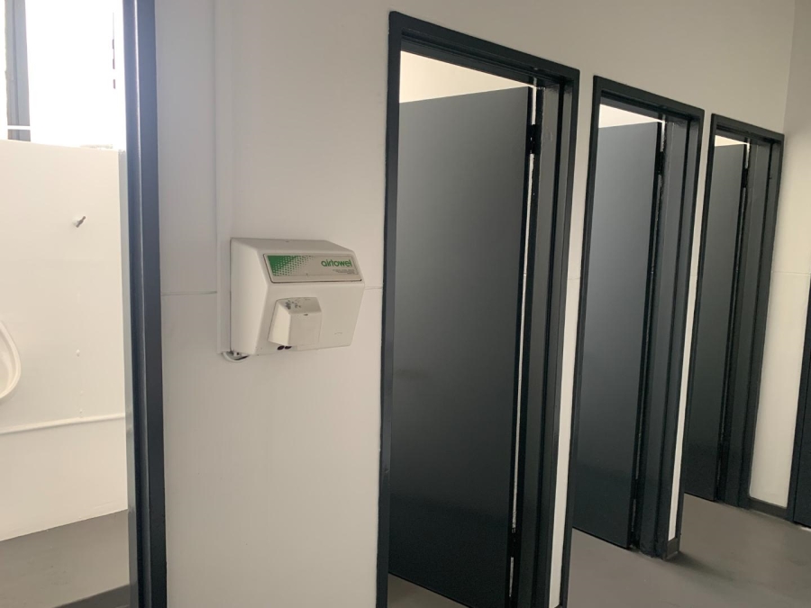 To Let Commercial Property for Rent in Paarden Eiland Western Cape